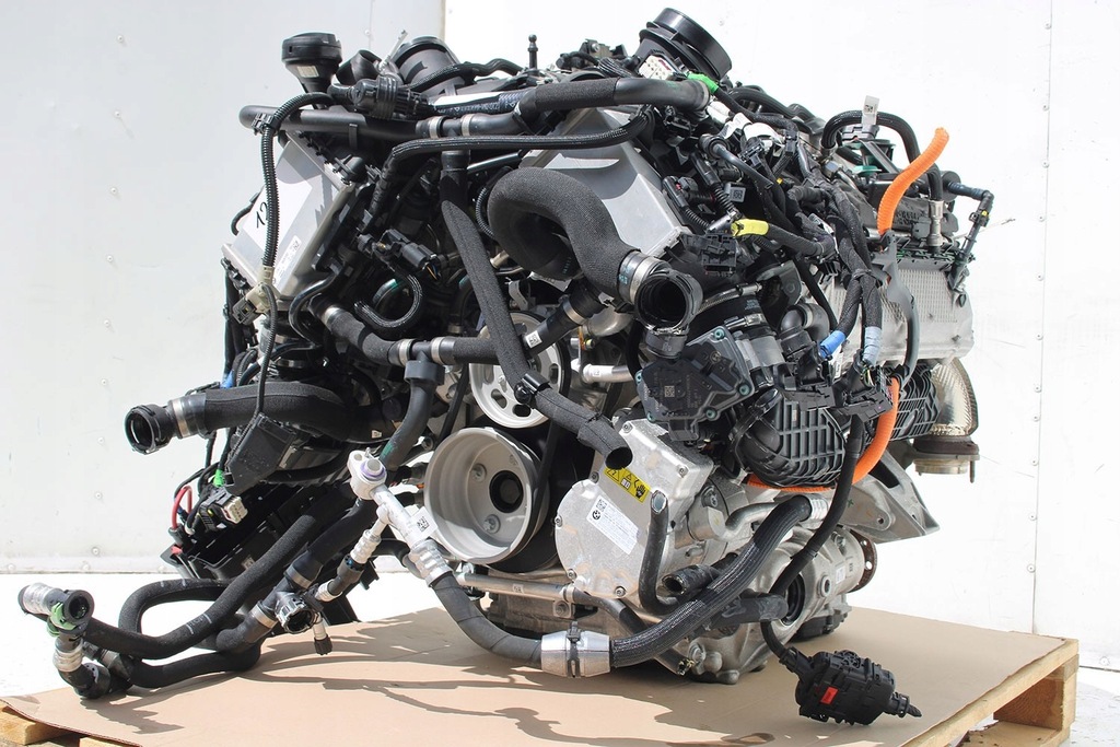 BMW 7 x5 x6 x7 motor 4.4 S68_B44 G70 F95 F96 G07 Product image