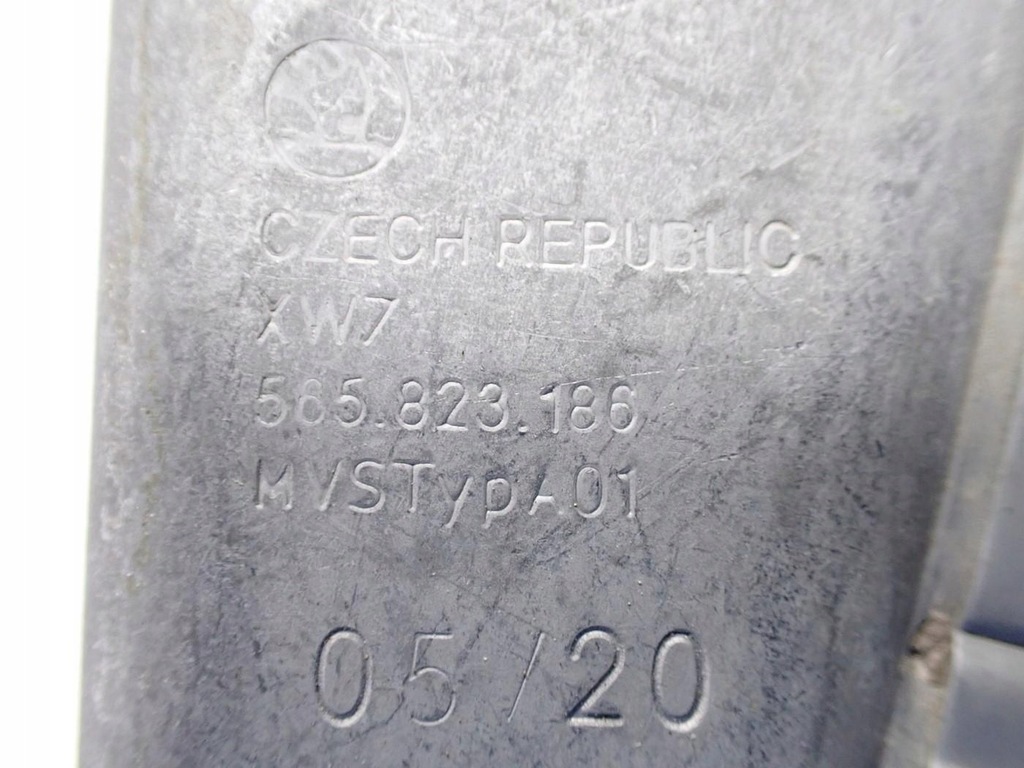 Masca dreapta Castle Original 565823186 SEAT ARONA 20R Product image