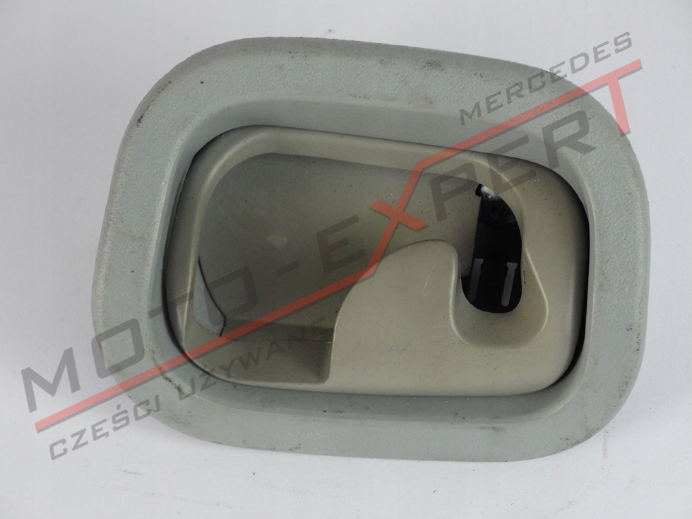Mercedes Clasa C W203 MÂNER TAPA SPATE STANGA 2038680539 Product image