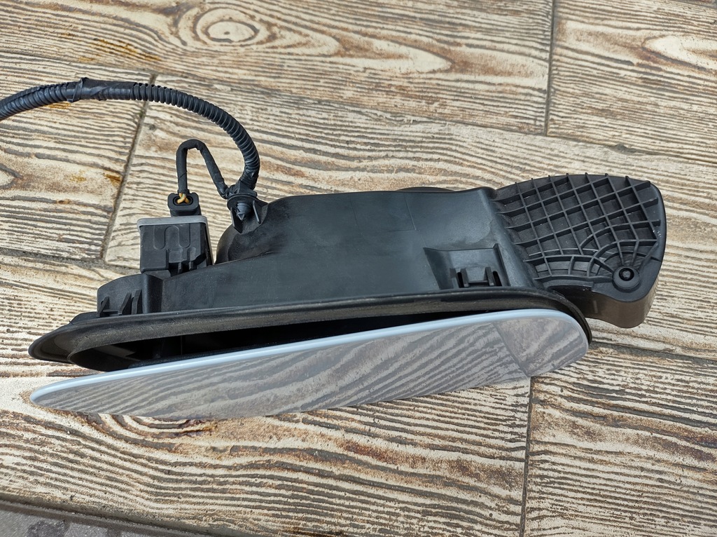 VOLVO XC40 20r clapeta umplere combustibil 32296804 Product image