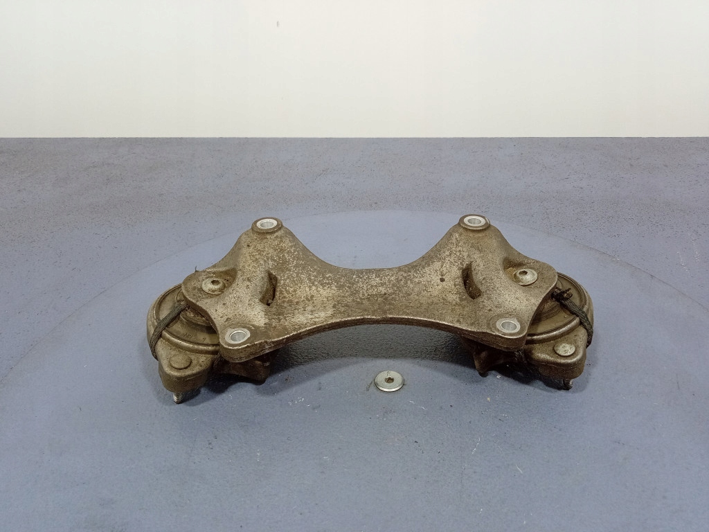 MERCEDES AMG GT 43 4 UȘI W290 PERNĂ CUTIE LABE A2902400600 Product image