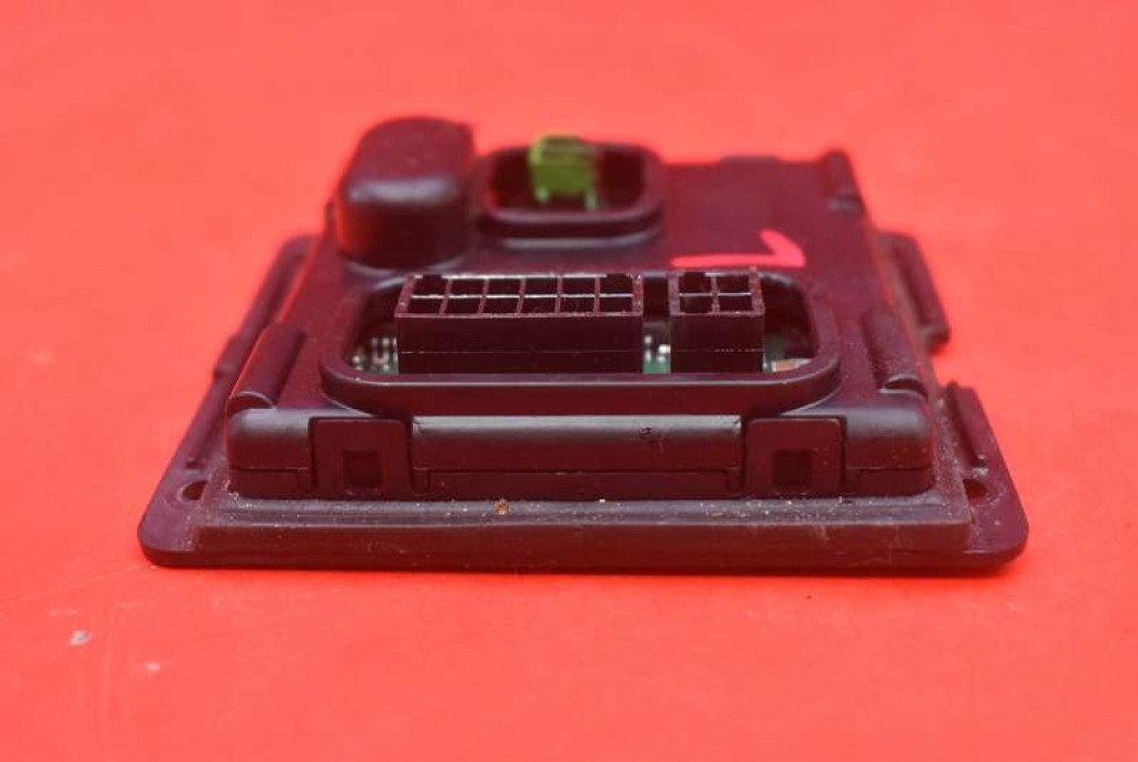 MODUL DE DIRECȚIE XENON STÂNGA 7L6941329 VW PASSAT B6 05-10 Product image