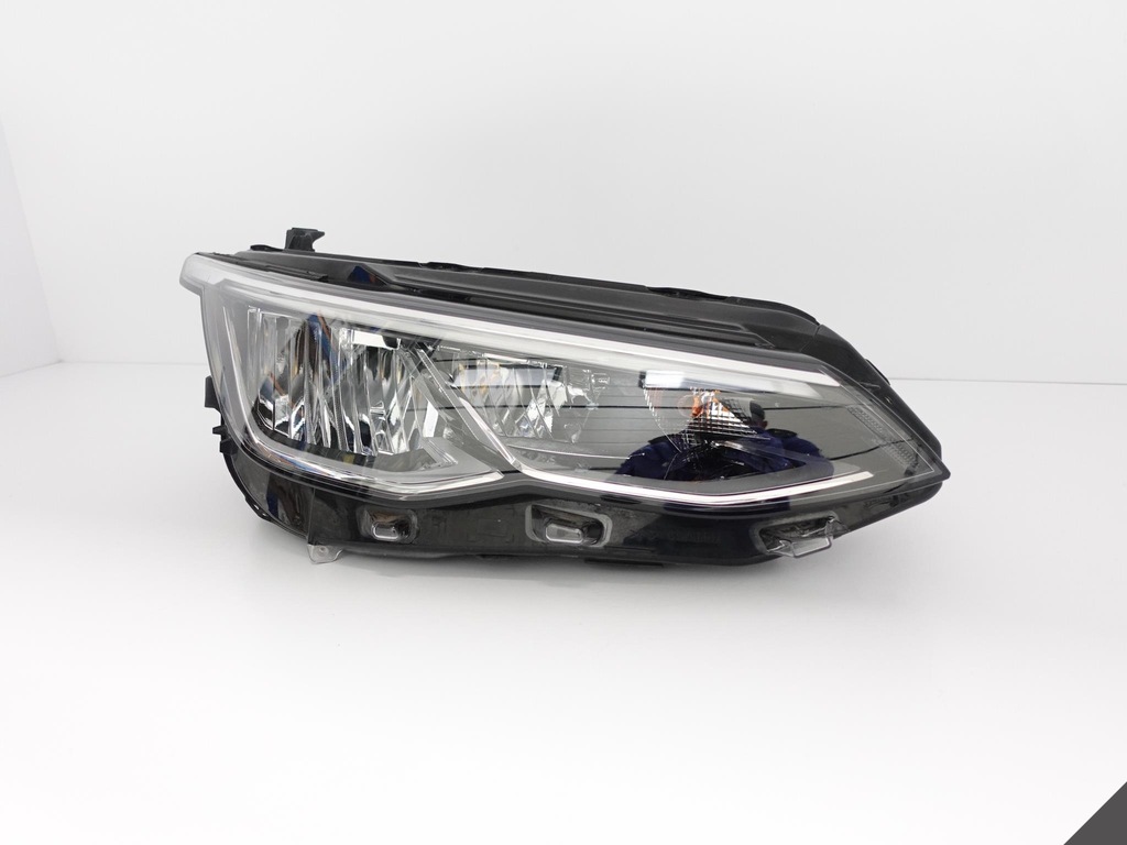 VW GOLF 8 VIII 5H1 19- LAMPĂ LED DREAPTA EUROPA Product image