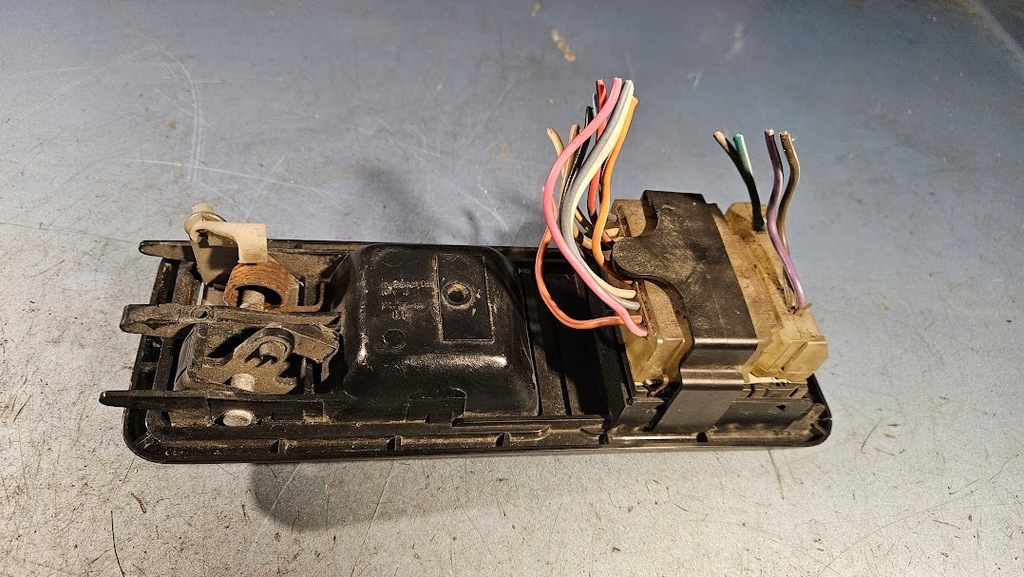 comutatoare panou maner interior usa JEEP CHEROKEE XJ 8955002155 560009250 Product image