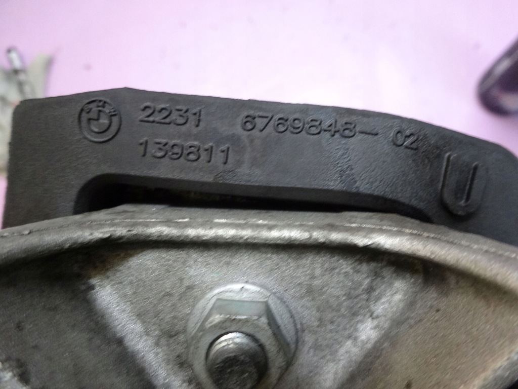 LAND ROVER DISCOVERY 4 3.0 TDV6 190KM 11R 6769848 241681 SUPORT MOTOR Product image