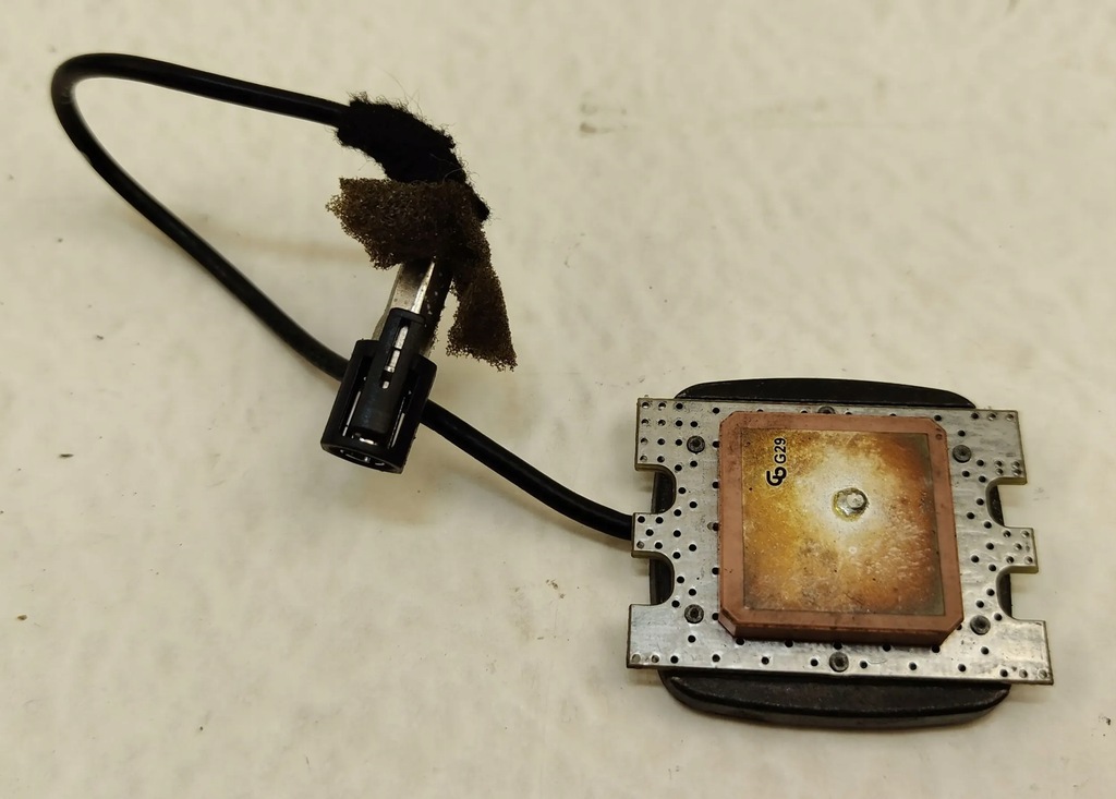 MODUL ANTENA GPS MERCEDES SLK R171 ORIGINAL Product image