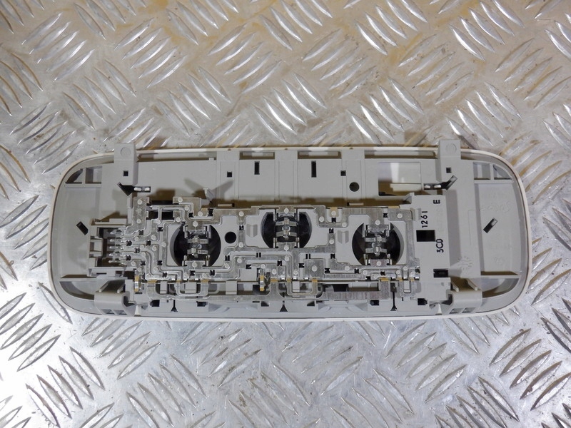 LUMINA CABINA VW PASSAT B7 3C0947291E Product image