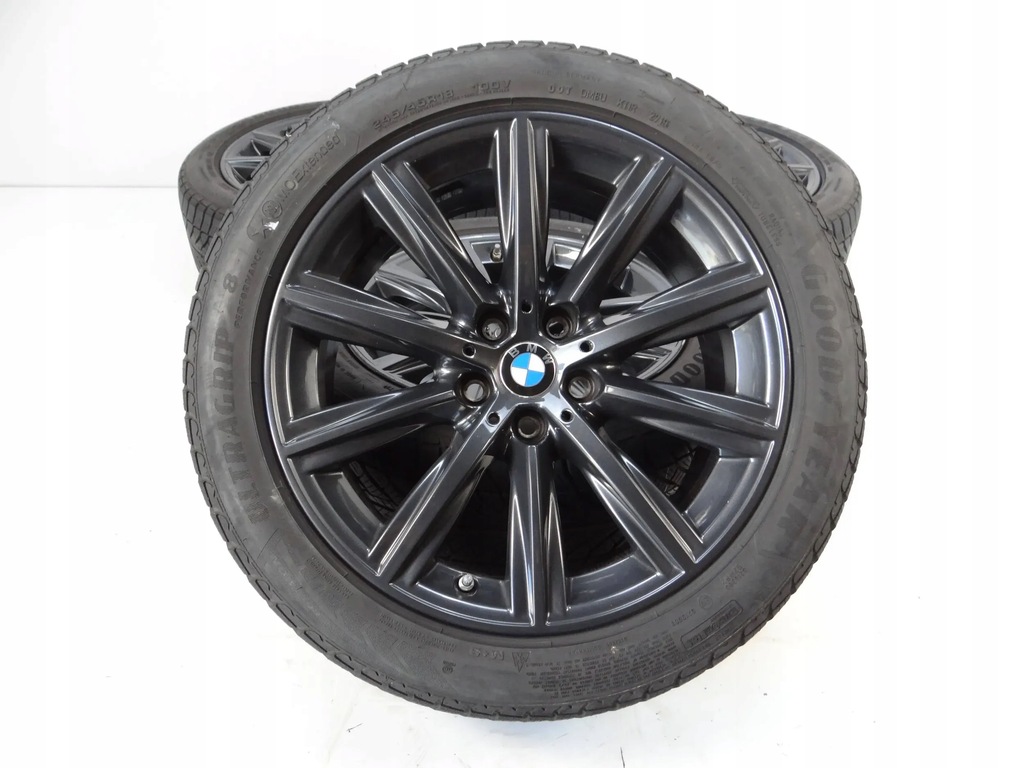 4 x JANTE BMW 5 G30 G31 6874440 8Jx18 IS30 cu anvelope Goodyear Product image