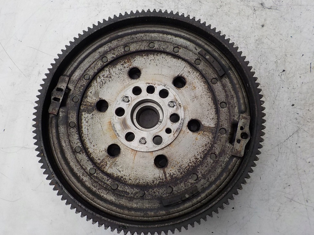 BMW E90 2.0i N43 ROATA DUBLĂ MASĂ 7560876 AMBREIE Product image