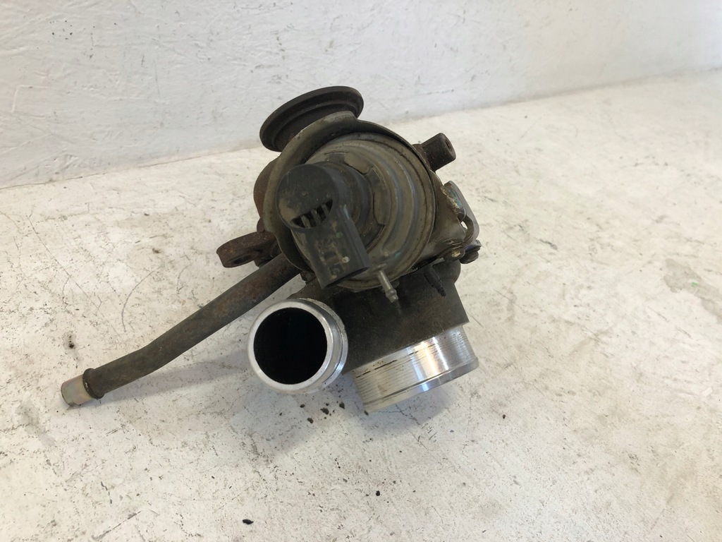 Turbocompresor turbină VOLVO v40 v60 v70 S40 V50 C70 S60 2.0 D D3 12- Product image