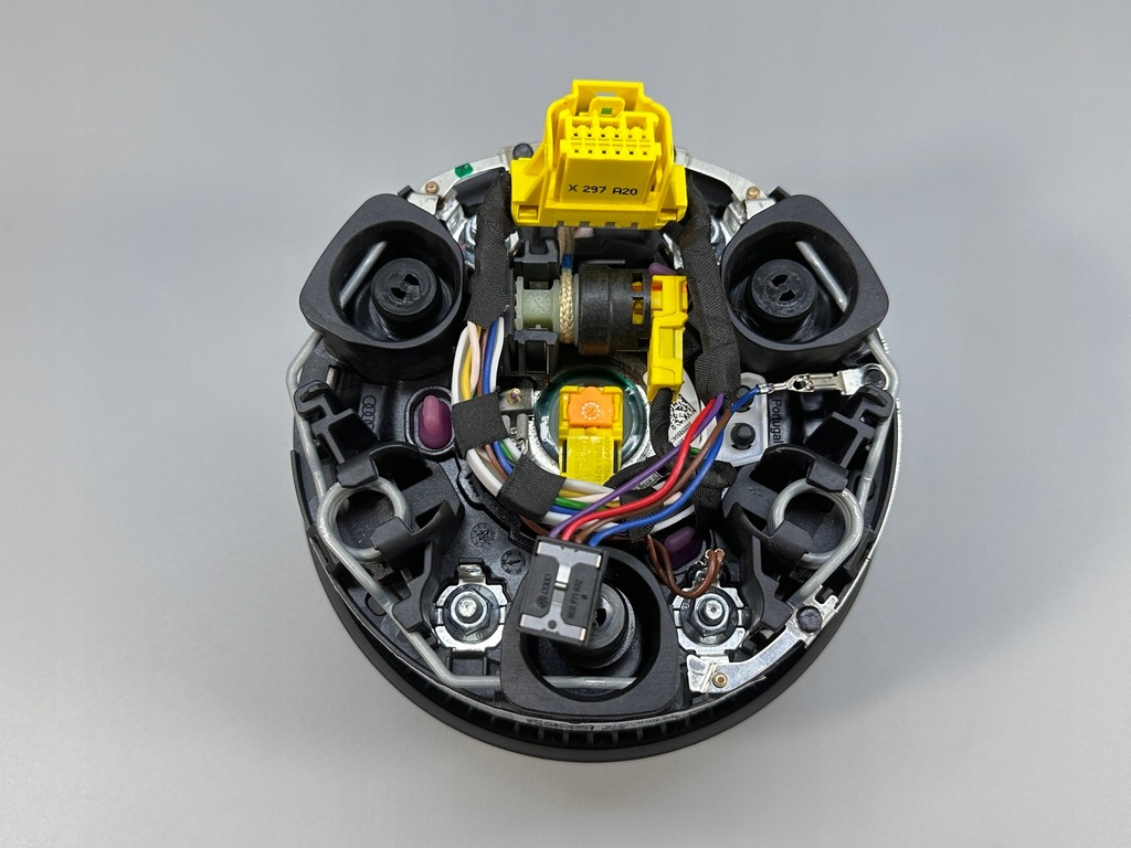 Audi A4 B9 Lift A5 F5 8W Airbag Driver 8W0880201BA Product image
