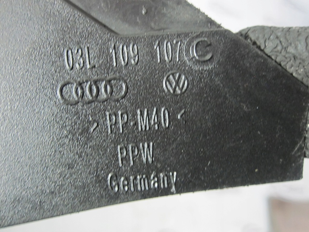 Audi A4 2.0 TDI CJC 140km 13r Capac de sincronizare 03L109107E 03L109107C Product image