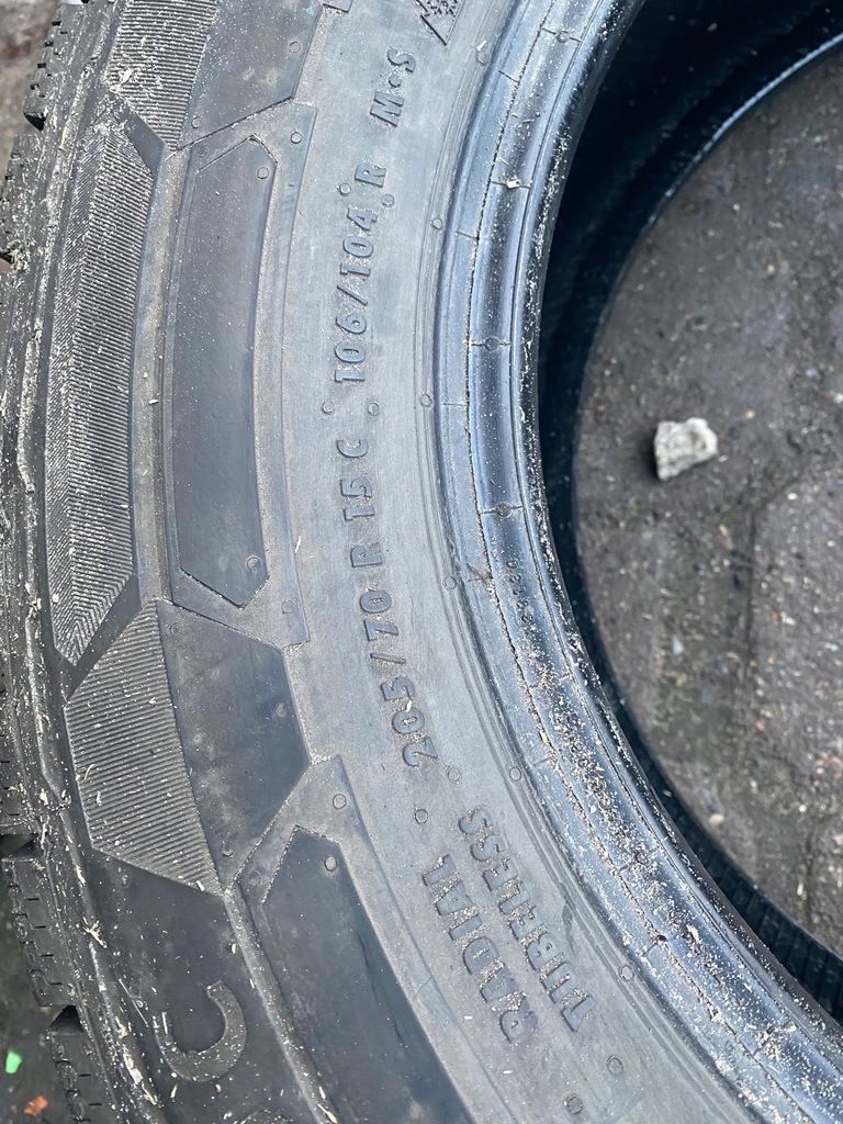 1buc CONTINENTAL VanContact iarna 205/70/15 C 106/104R 2021 9 mm Product image