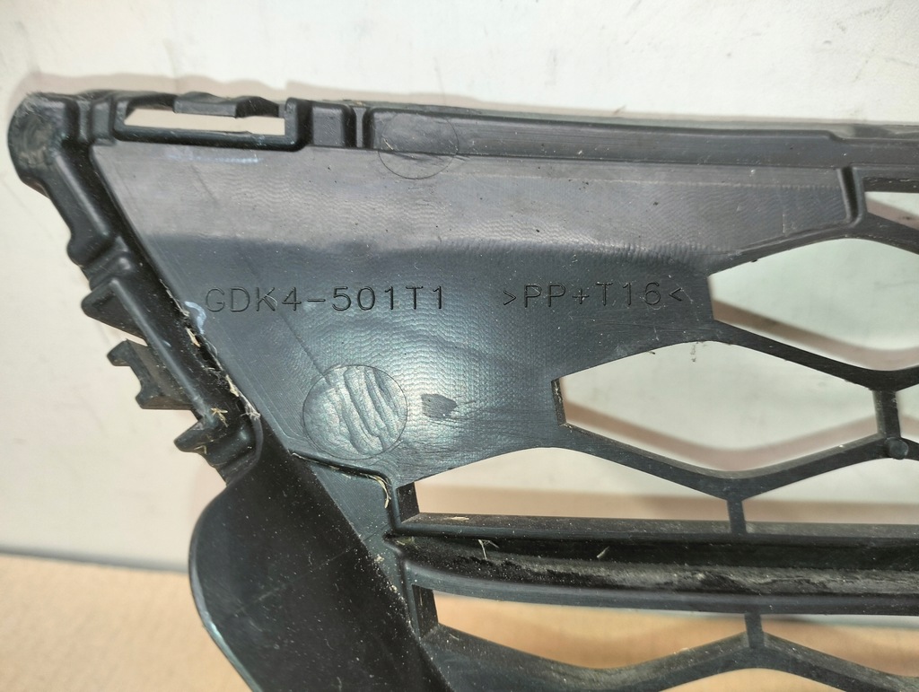 GRILĂ CENTRALĂ BARĂ FATA MAZDA 6 GH LIFT 2010-2012 Product image