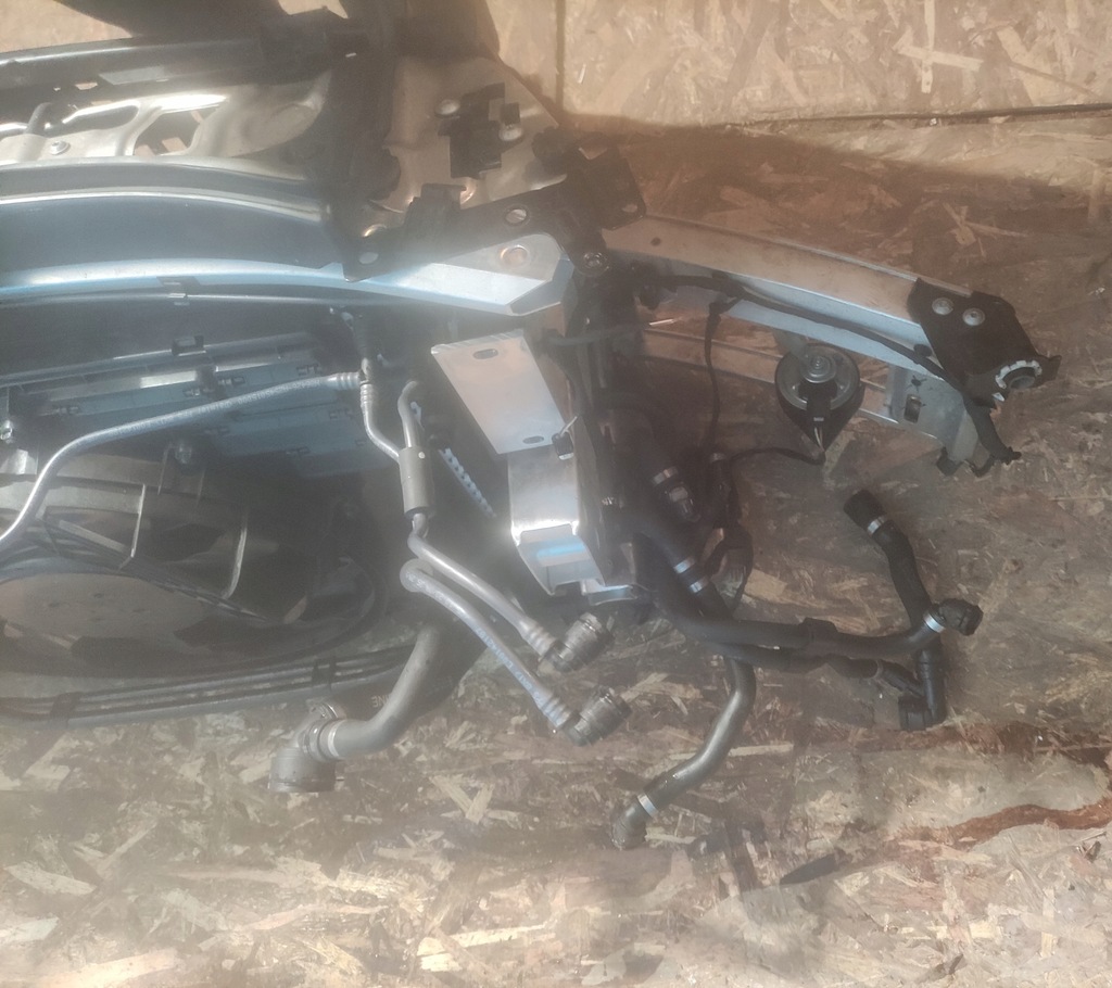 Mercedes W214 E Clasa E față completă cu mască completă lămpi cu curea Product image