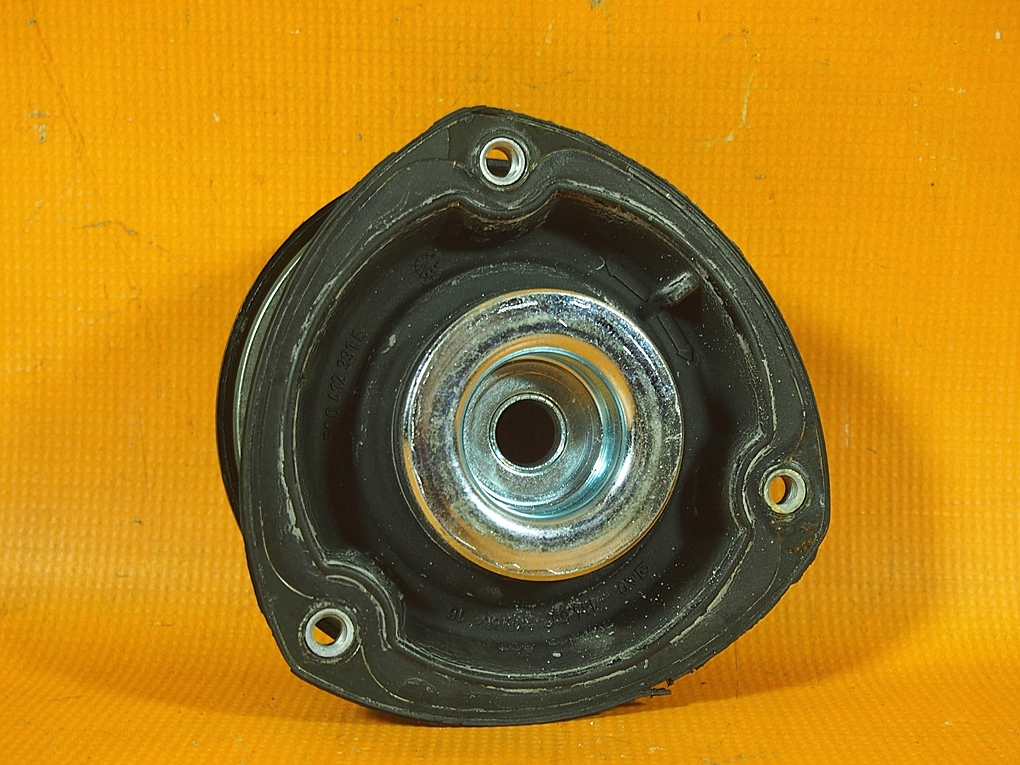 Audi Q2 81A 32KM Suport amortizor FATA 5q0412331e / 5q0412249e Product image