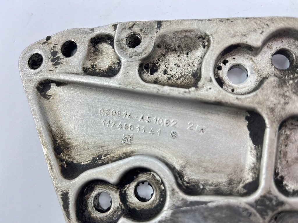 Mercedes W126 380 500 R107 M116 M117 1174661141 Product image