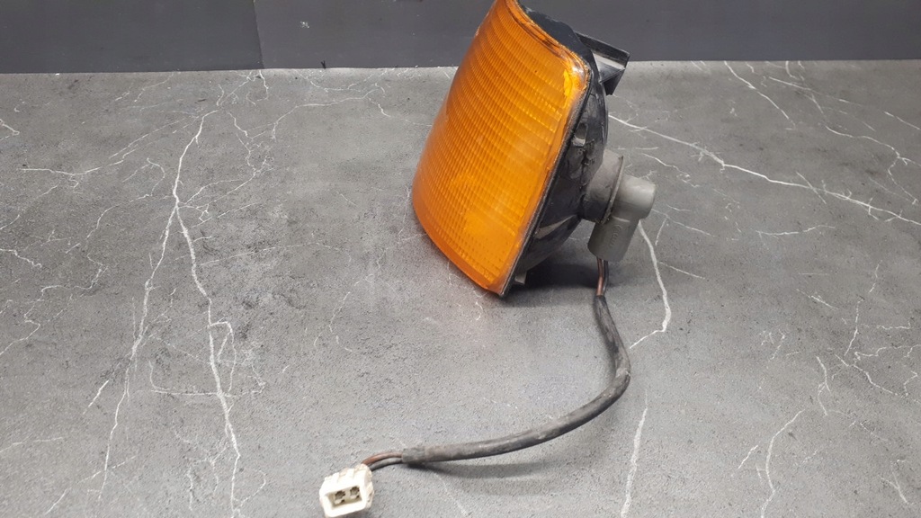 357953049 semnalizare stanga VW Passat B3 92 Product image