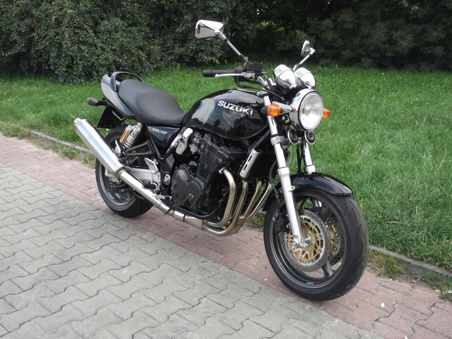 SUZUKI GSX 750 INAZUMA CAPAC Pinion + CUPTA AMBREIE ORIGINAL Product image