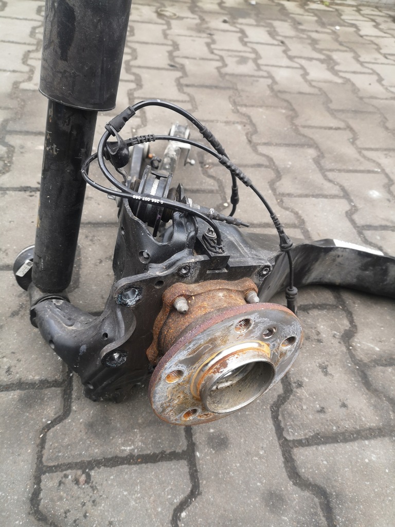 Fuseta, AMORTIZOR DREAPTA SPATE BMW 6898964 F40 Product image