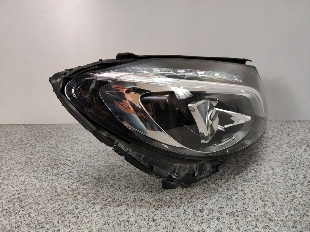 MERCEDES CLASA C W205 LAMPA FATA LED PERFORMANTA DREAPTA FV Product image