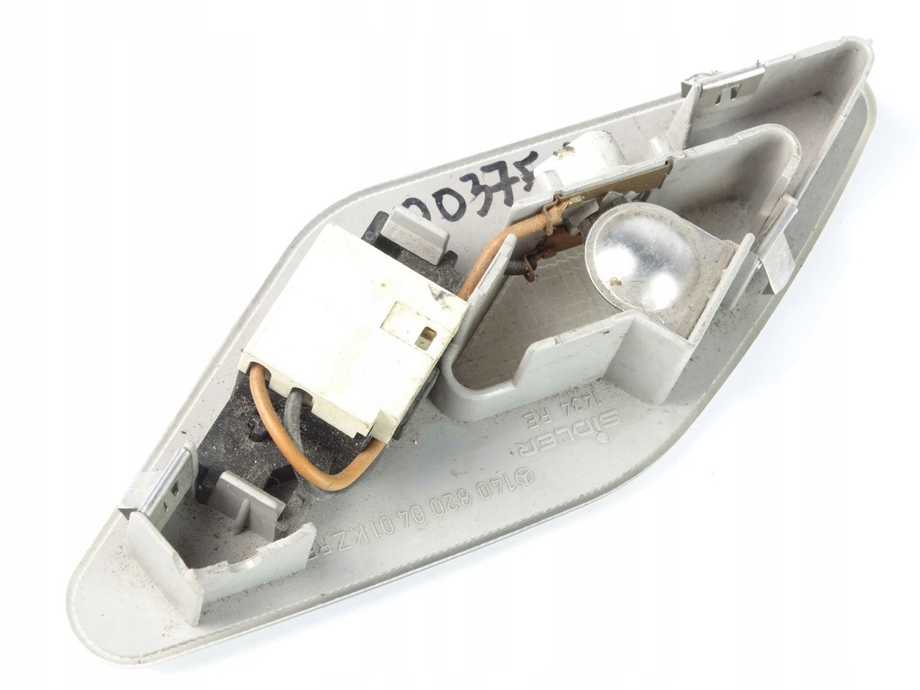 Mercedes Clasa S W140 FARO DREAPTA SPATE A1408200401 Product image