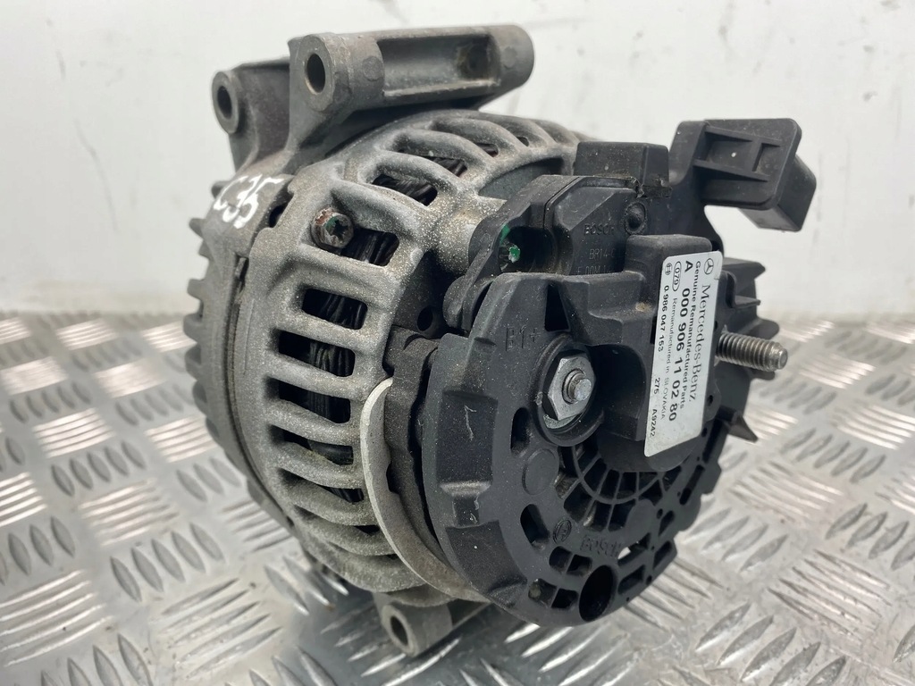 Mercedes-Benz E230 W211 ALTERNATOR A0009061102 Product image