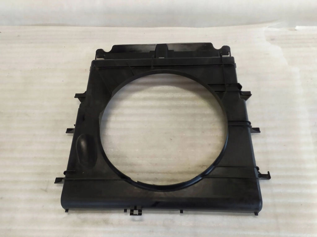 Mercedes-Benz Sprinter W906 Fan Carcasa Product image