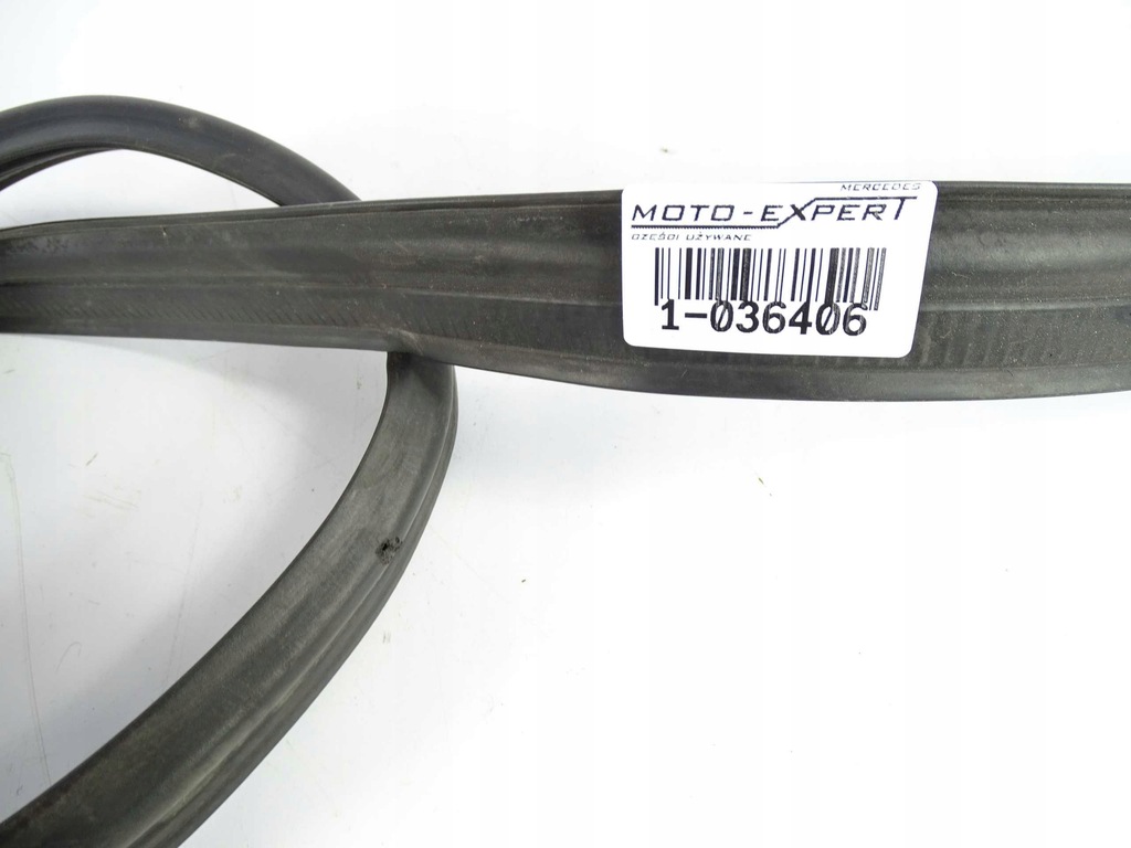 GARNITURA BASTĂ MOTOR Mercedes W208 Product image