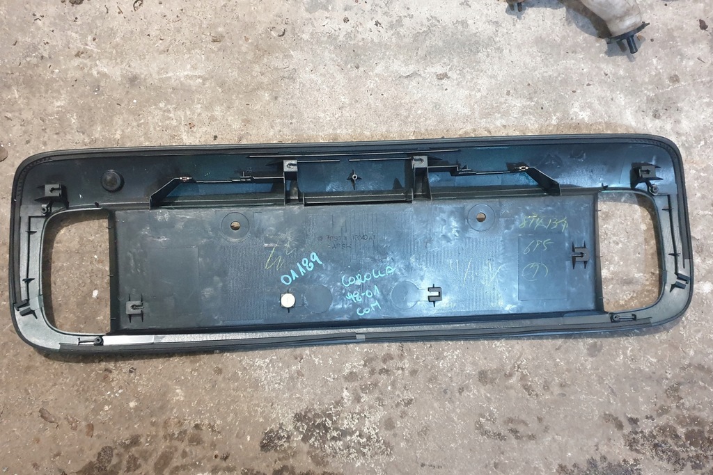COROLLA E11 KOMBI 98-01 blenda banda clapeta spate Product image