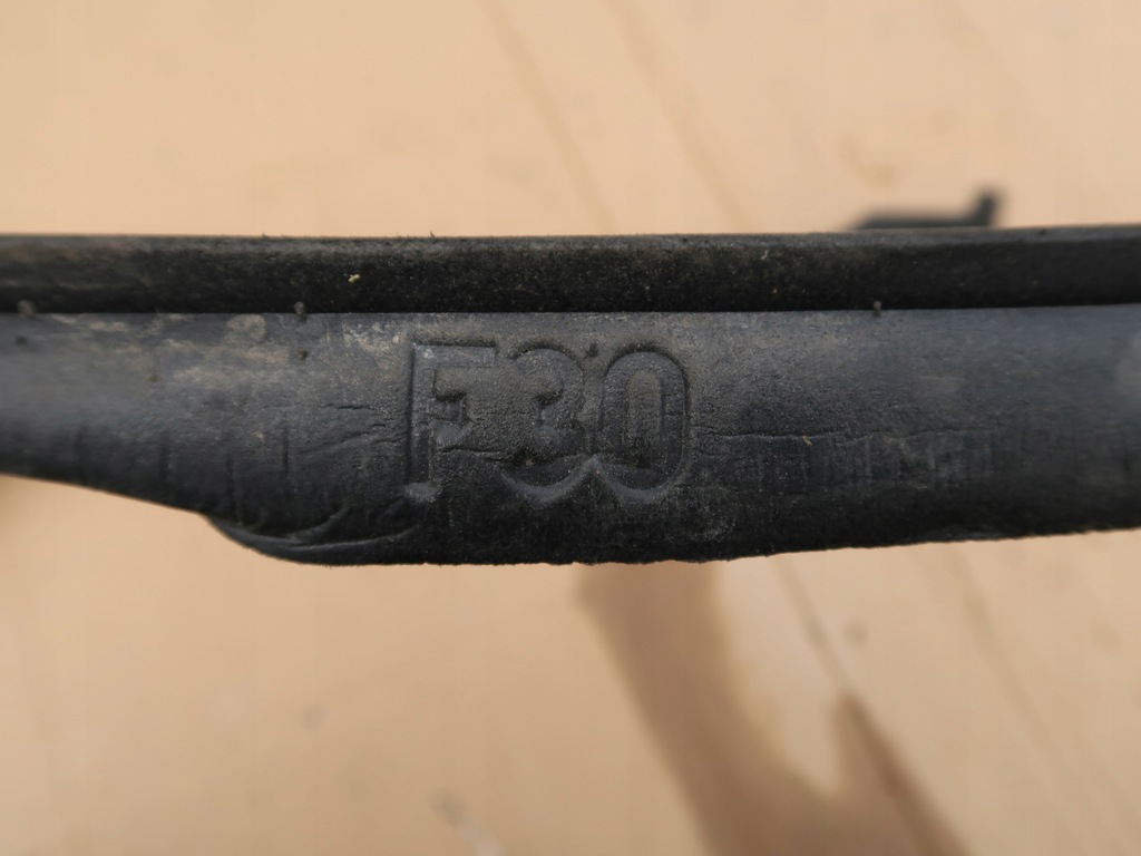 GARNITURA PERETE LATERAL SPATE BMW F30 F80 7301070 Product image