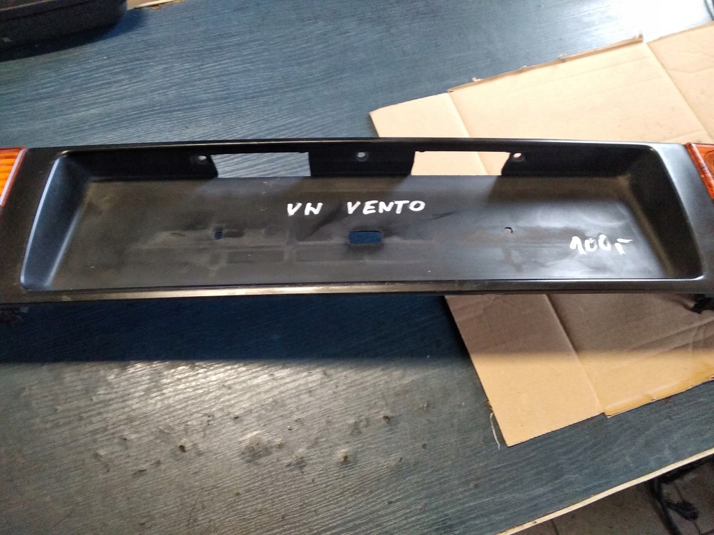 LAMPĂ SPATE BLENDA VW VENTO HELLA 1H5853481 Product image