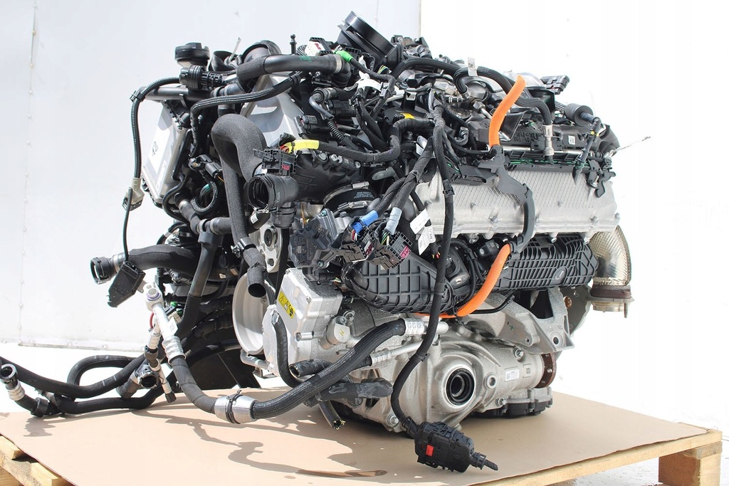 BMW 7 x5 x6 x7 motor 4.4 S68_B44 G70 F95 F96 G07 Product image