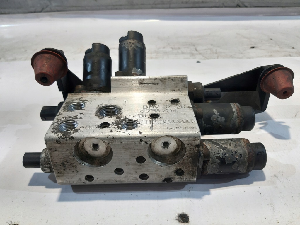 Pompa dinamica suspensie BMW E65 6758704 Product image