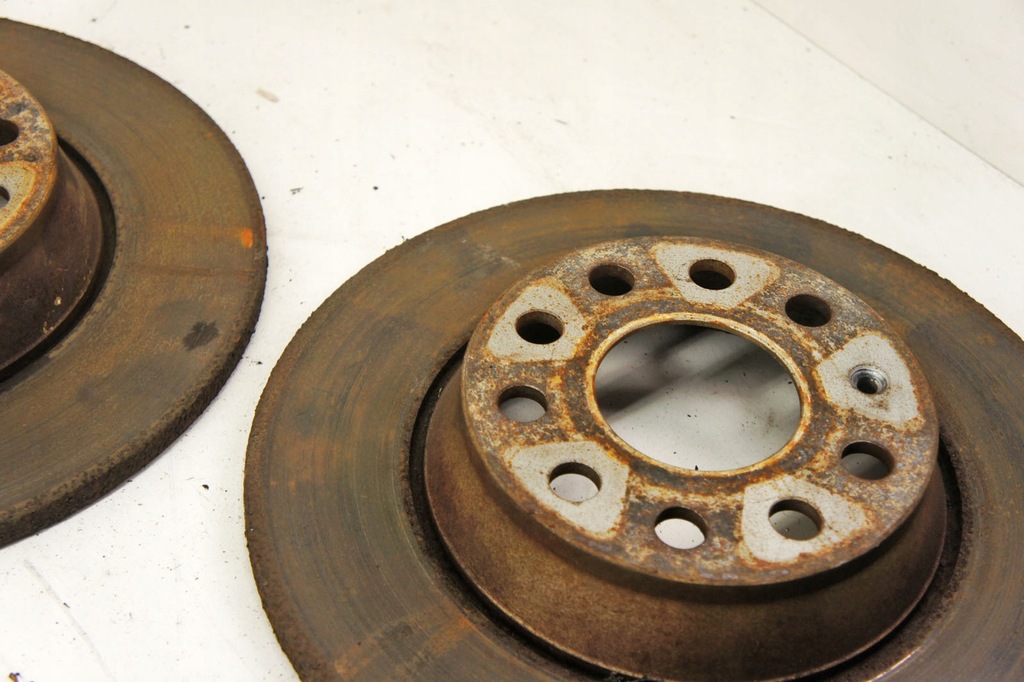 MY145 VW Tiguan 5N 2.0d Set Discuri Spate Product image