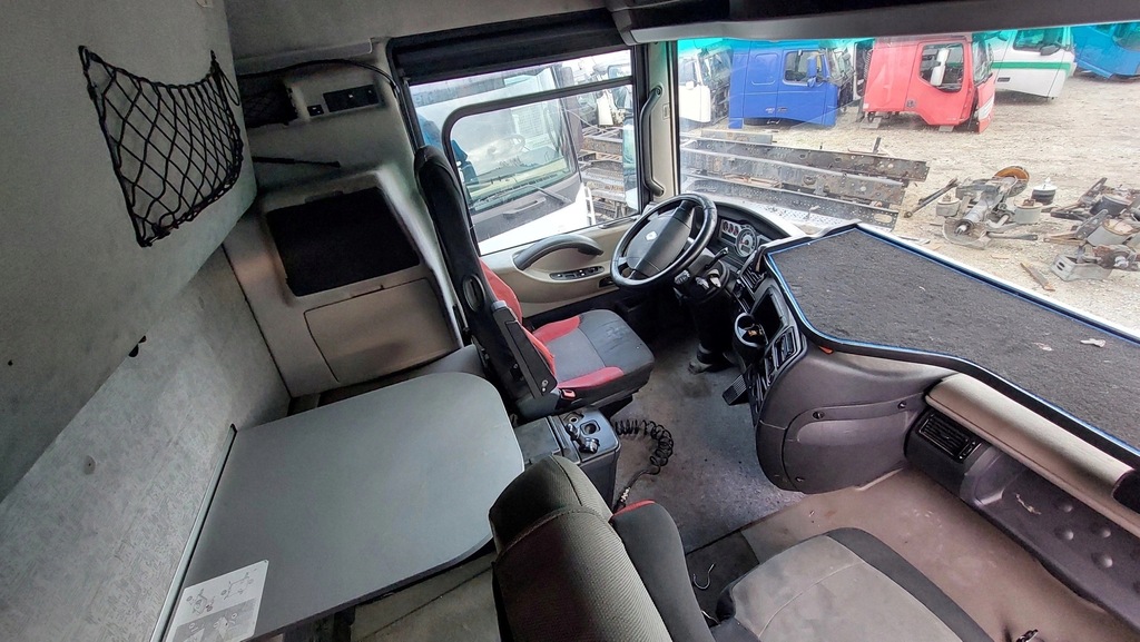 RENAULT MAGNUM 480 520 DXI VEGA SET CABINA SUFRIG Product image