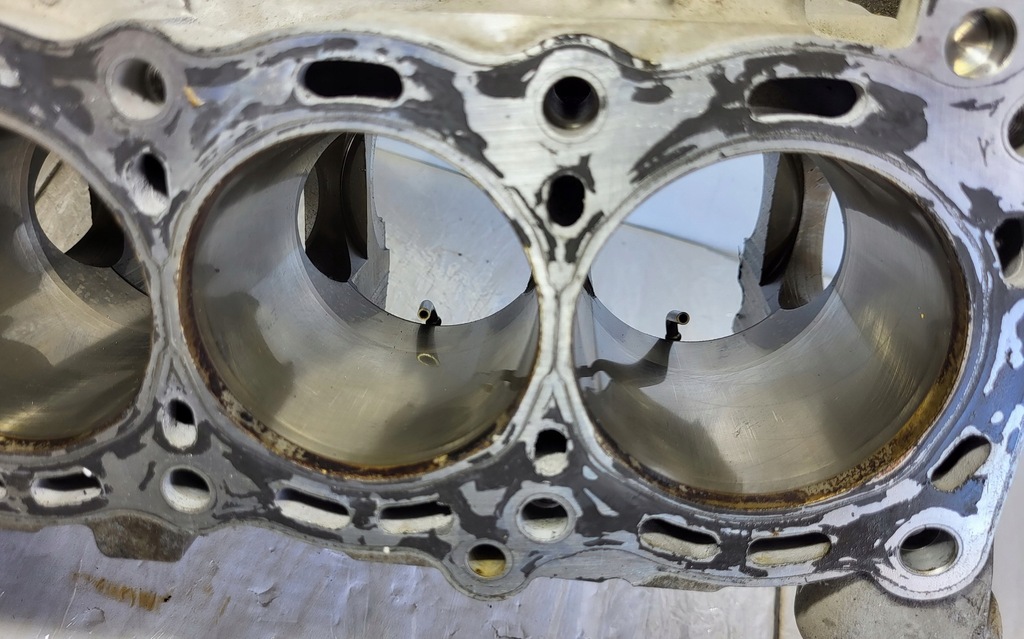 Cilindri si pistoane Suzuki GSXR GSX-R 1000 K7 K8 2007-2008 Product image