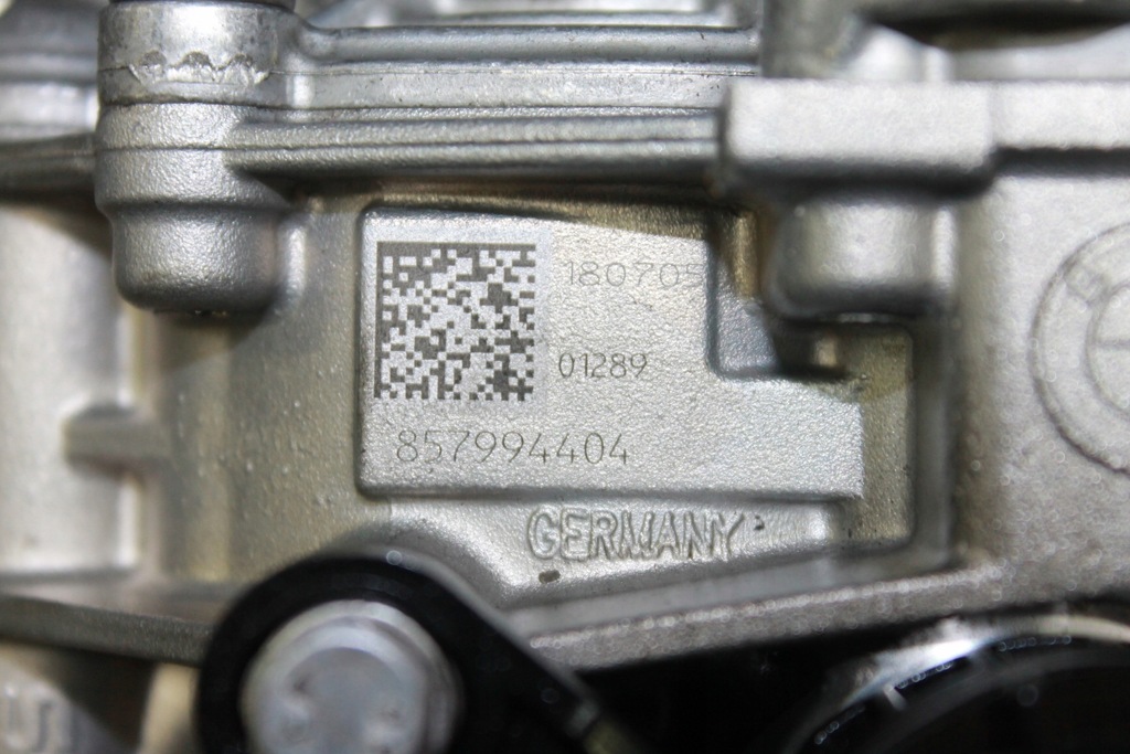 BMW MINI F56 F60 F40 F45 G30 G05 1.8D 2.0D 2.5D B47D20B B47C20B POMPA ULEI Product image