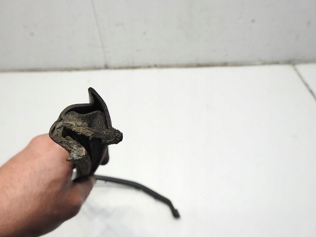 GARNITURA APARATOR DREAPTA SPATE PORSCHE CAYENNE I 7L0839762 Product image