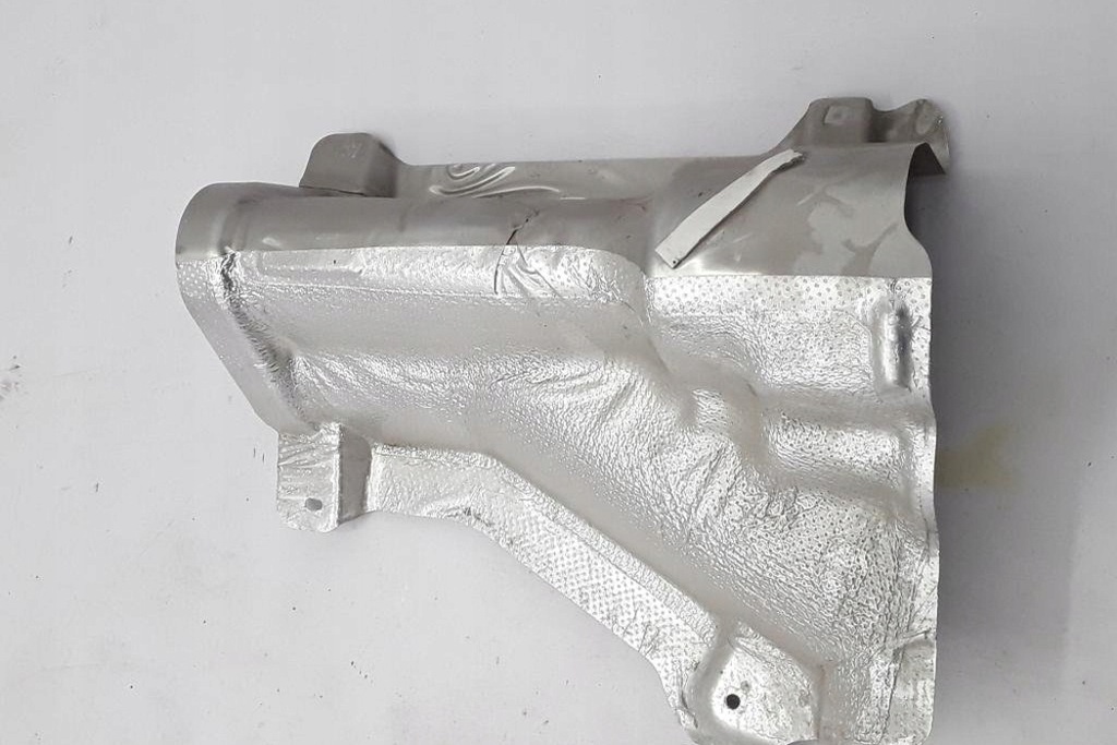 Fixarea rezervorului de combustibil Volvo XC60 II (246) 31478162 2018 Product image