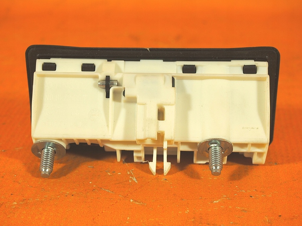 Mâner capac portbagaj Audi A5 8T 16KM 5n0827566t Product image