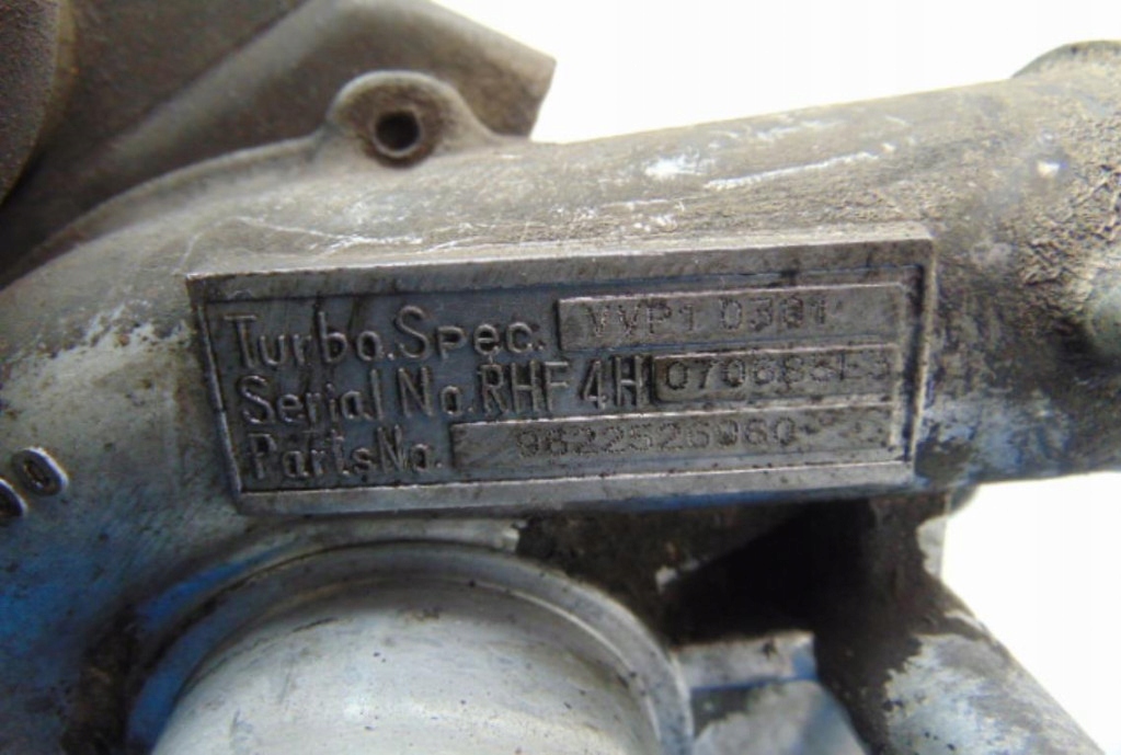 CITROEN BERLINGO I LIFT 2.0HDI TURBO COMPRESOR 9622526980 Product image