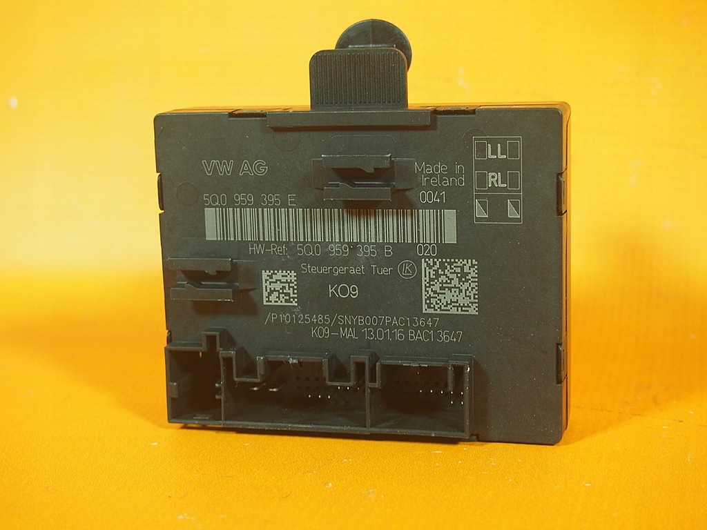 Control usi Audi A3 S3 8V SPATE STÂNGA DREAPTA 5q0959395e Product image