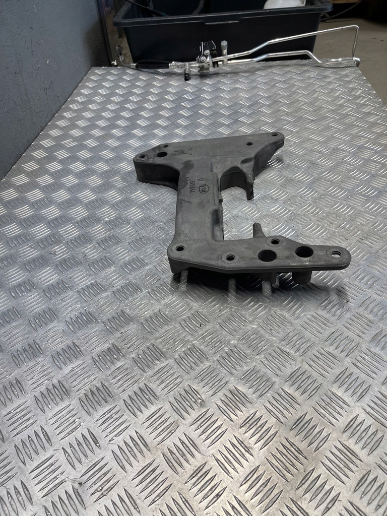 BMW G20 G21 I3 SUPORT CUTIE LEAP 9485333 Product image