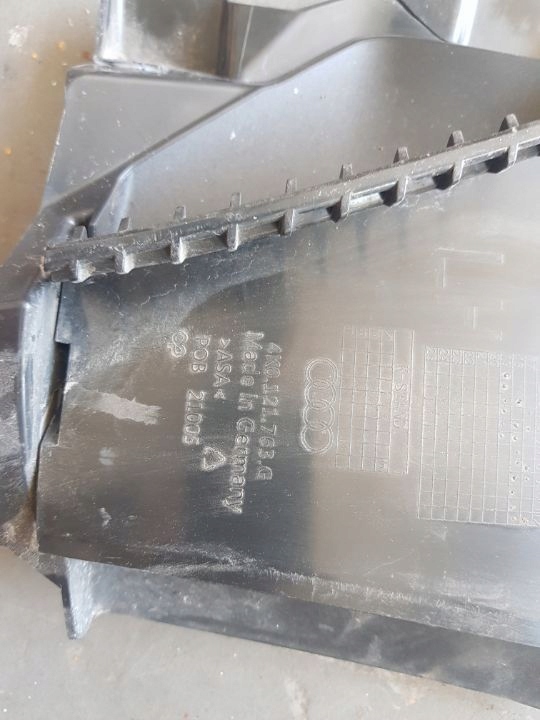 admisie aer AUDI A6 C8 4K0121763G GRILĂ Product image
