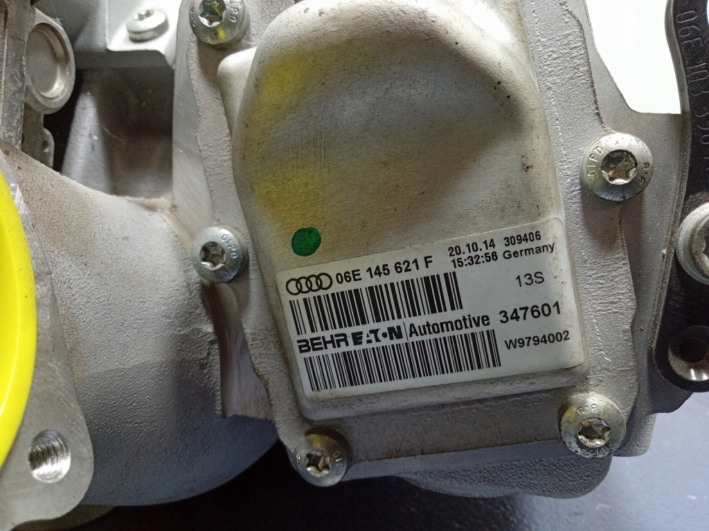 AUDI S4 A4 B8 3.0 TFSI 333KM COMPRESOR AER EATON 06E145601AN Product image