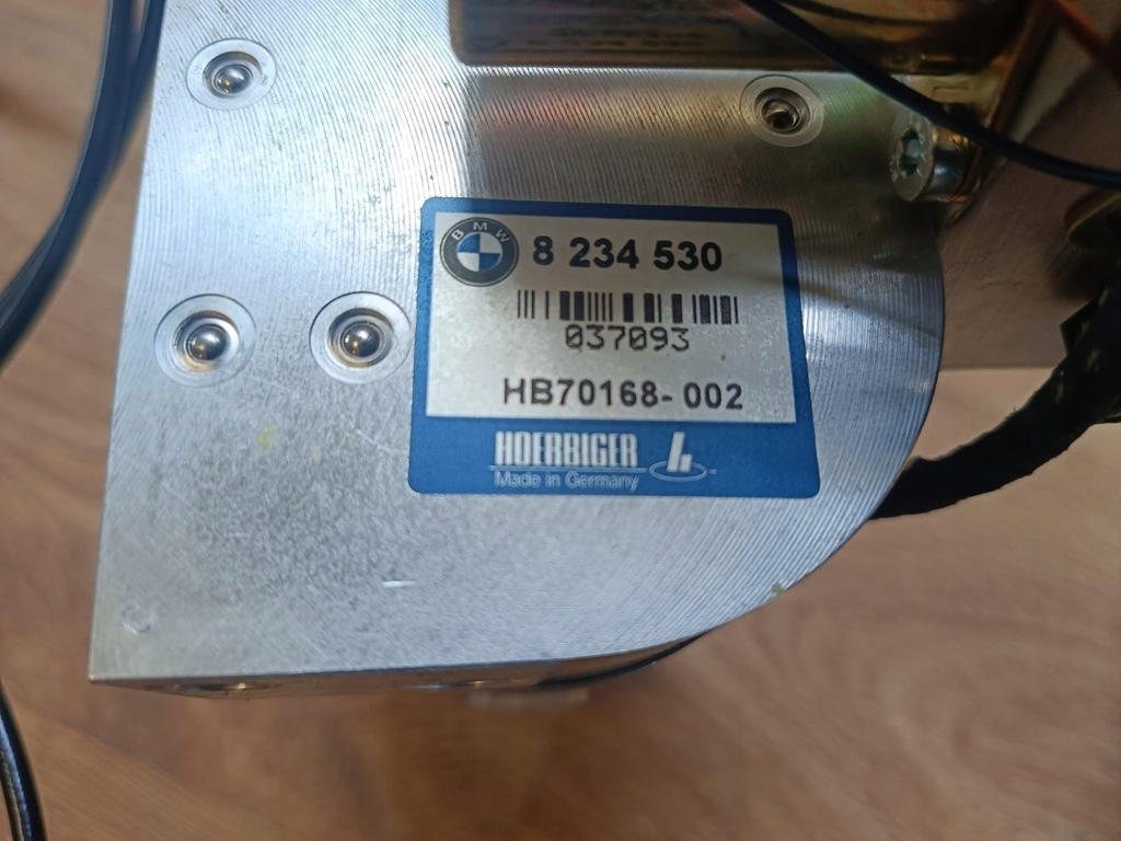 BMW E46 POMPA HIDRAULICA DE ACOPERI 8234530 Product image