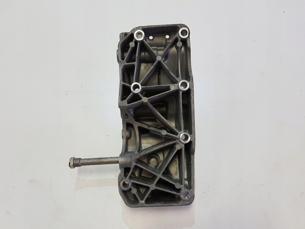 BMW F30 F31 F34 F36 320d Alternator Base Paw Product image