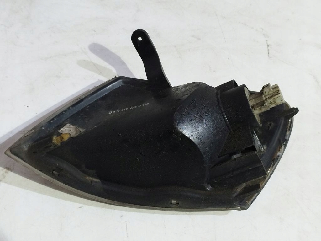 Semnalizator dreapta Toyota Carina E Product image