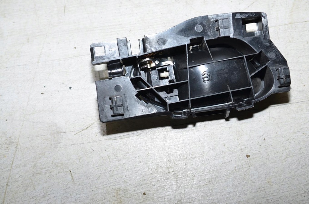 maner interior portiera stanga fata PEUGEOT 208 I Product image